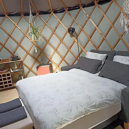 Luxury tent L'echappee Au Jardin, Yourte Bucolique
